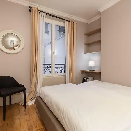 公寓 Avenue Montaigne Champs Elysees *